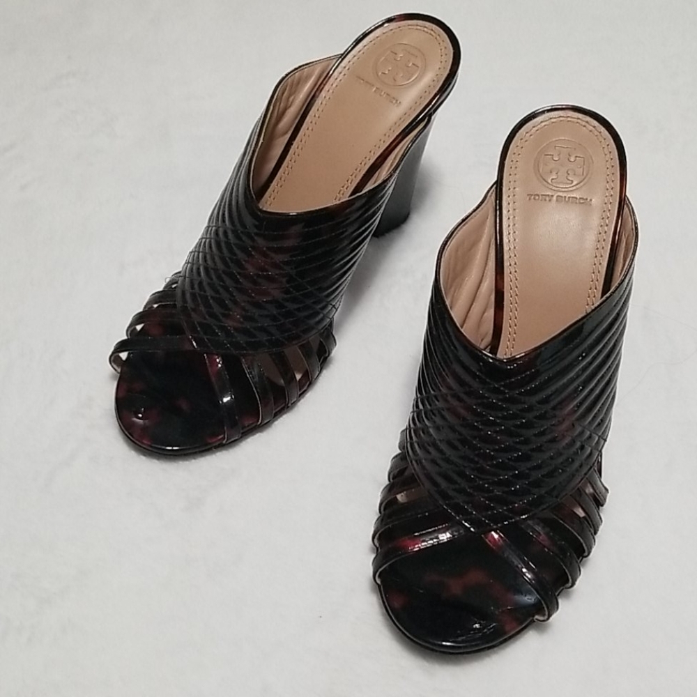 BRAND NEW TORY BURCH SHOES SIZE 9.5